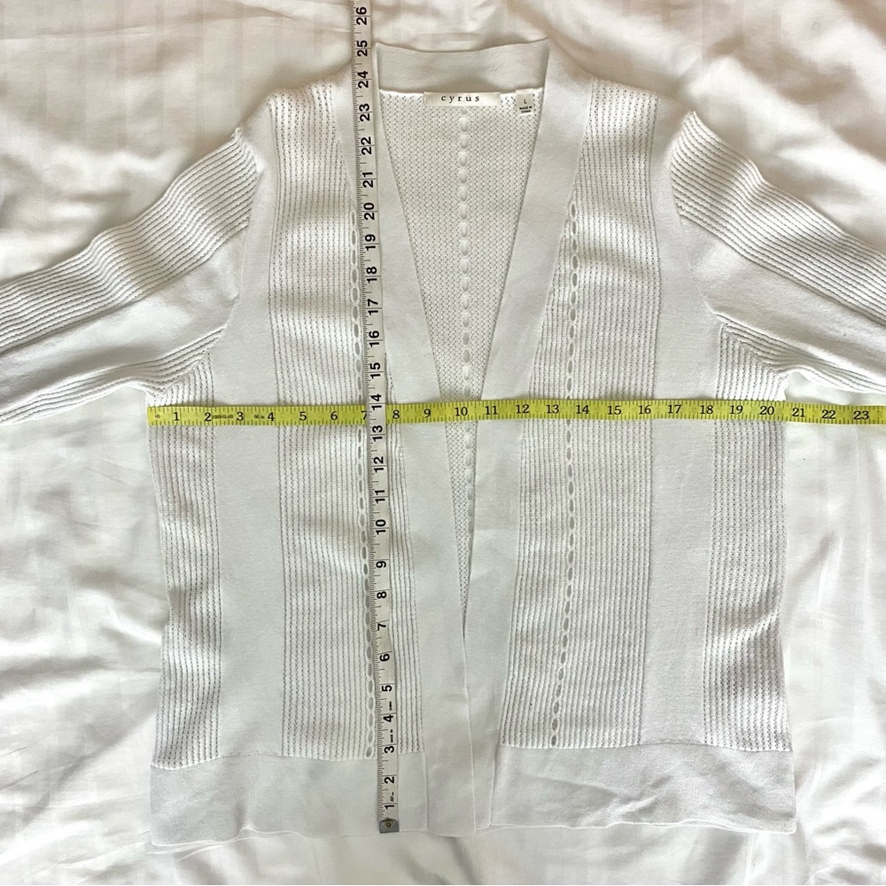 Cyrus Open Front White Cardigan Long Sleeves Lightweight Beachy L - Picture 11 of 12